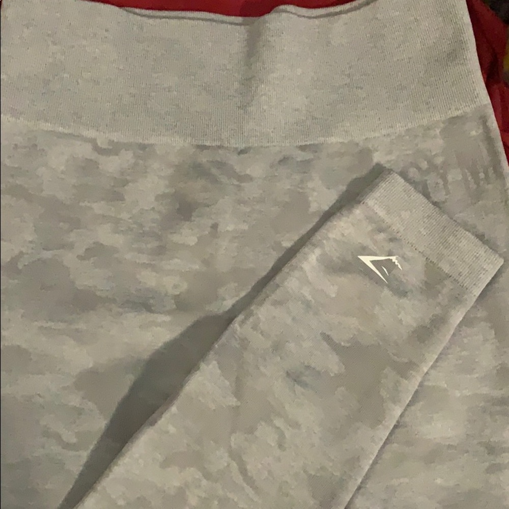 Light grey Camo Gymshark leggings